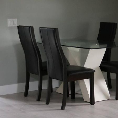 Unique Modern Luxury 2 Bedroom Apartment Rental Chapleau Eksteriør bilde
